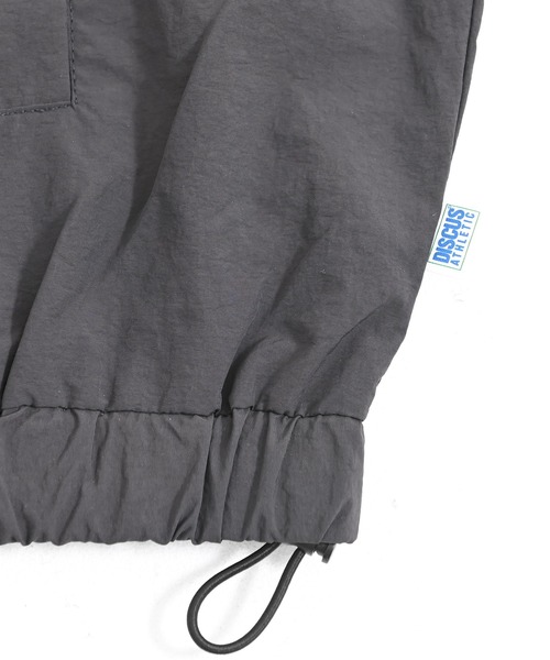 DISCUS（ディスカス）の「『DISCUS/ディスカス』脇ドロストナイロントラックブルゾン【Z】【Z】（ブルゾン・メンズ・アイボリー/ブラック・LL/M/L）」の8枚目の写真