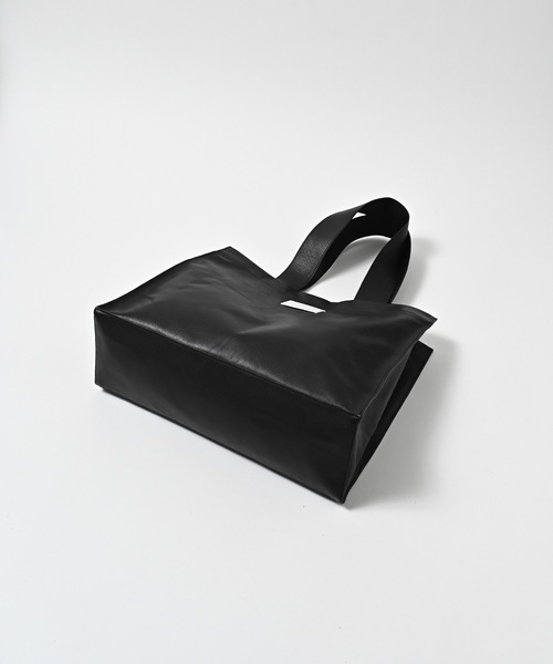 ADAM PATEK（アダムパテック）の「【ADAMPATEK】 water repellent leather medium tote bag  撥水レザーミディアムトートバッグ（トートバッグ・メンズ・ブラック・FREE）」の2枚目の写真