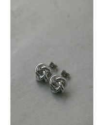ノットモチーフピアス