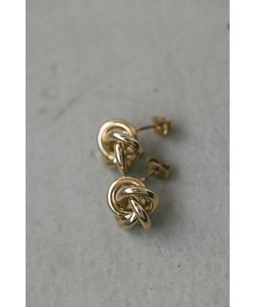 STYLEMIXER（スタイルミキサー）の「ノットモチーフピアス（ピアス（両耳用）・レディース・ゴールド/シルバー・FREE）」の7枚目の写真