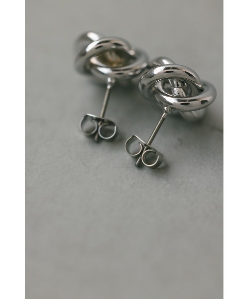 STYLEMIXER（スタイルミキサー）の「ノットモチーフピアス（ピアス（両耳用）・レディース・ゴールド/シルバー・FREE）」の19枚目の写真