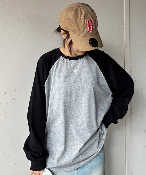 ISOOK(アイスー)の「【ISOOK / アイスー】オーバーサイズラグランTシャツ / ラグランスリーブ シンプルTシャツ ビッグシルエット ロンT 長袖 ルーズ 春トップス 春服 ZOZOTOWN限定(Tシャツ/カットソー・レディース・ネイビー/レッド/ブラック・FREE)」の2枚目の写真