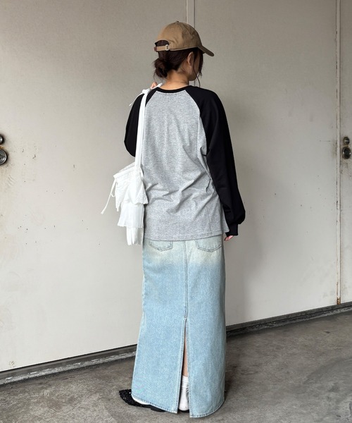 ISOOK(アイスー)の「【ISOOK / アイスー】オーバーサイズラグランTシャツ / ラグランスリーブ シンプルTシャツ ビッグシルエット ロンT 長袖 ルーズ 春トップス 春服 ZOZOTOWN限定(Tシャツ/カットソー・レディース・ネイビー/レッド/ブラック・FREE)」の14枚目の写真