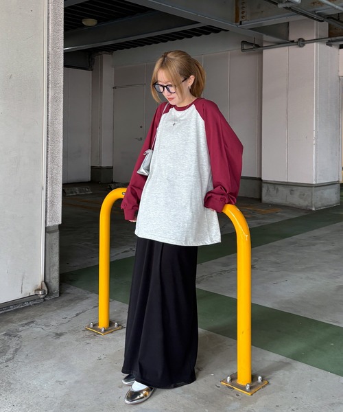ISOOK(アイスー)の「【ISOOK / アイスー】オーバーサイズラグランTシャツ / ラグランスリーブ シンプルTシャツ ビッグシルエット ロンT 長袖 ルーズ 春トップス 春服 ZOZOTOWN限定(Tシャツ/カットソー・レディース・ネイビー/レッド/ブラック・FREE)」の18枚目の写真