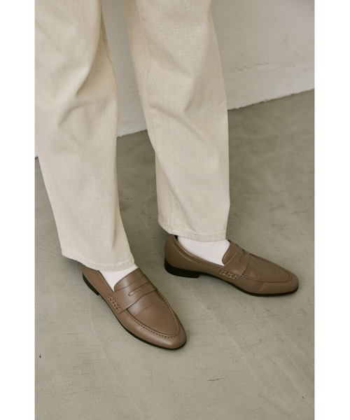 un/neu(アンノイ)の「ベーシックコインローファー / シンプルローファー(ローファー・レディース・カーキ/ブラウン・SMALL/MEDIUM/LARGE)」の16枚目の写真