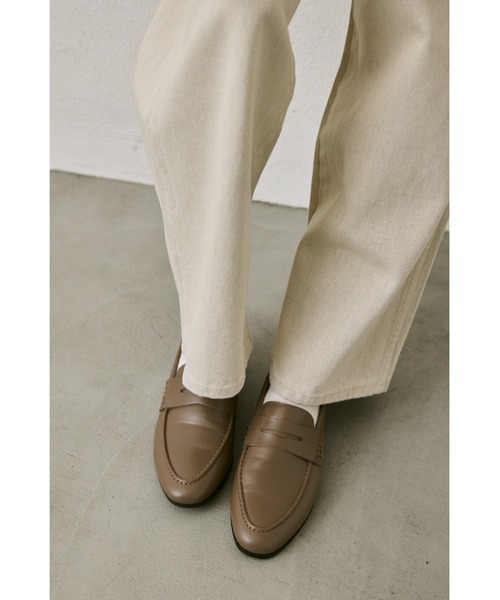 un/neu(アンノイ)の「ベーシックコインローファー / シンプルローファー(ローファー・レディース・カーキ/ブラウン・SMALL/MEDIUM/LARGE)」の17枚目の写真