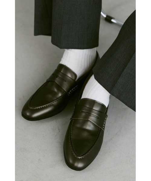 un/neu(アンノイ)の「ベーシックコインローファー / シンプルローファー(ローファー・レディース・カーキ/ブラウン・SMALL/MEDIUM/LARGE)」の7枚目の写真