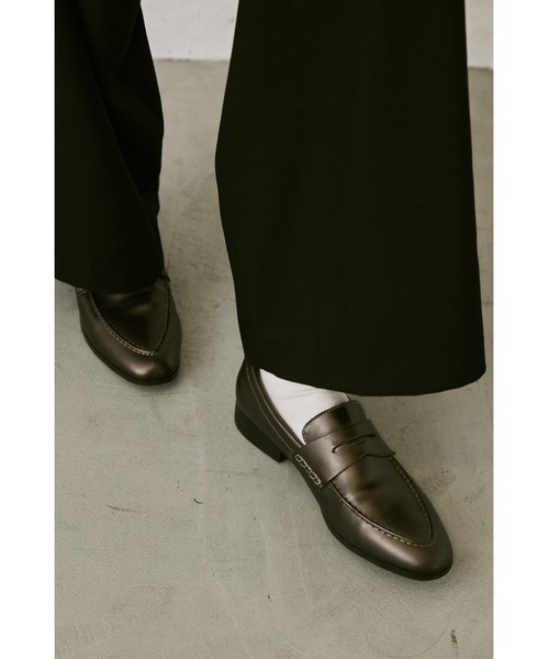 un/neu(アンノイ)の「ベーシックコインローファー / シンプルローファー(ローファー・レディース・カーキ/ブラウン・SMALL/MEDIUM/LARGE)」の12枚目の写真