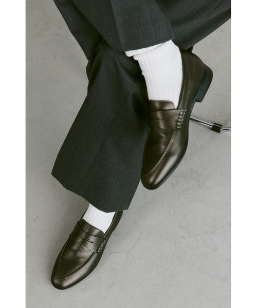 un/neu(アンノイ)の「ベーシックコインローファー / シンプルローファー(ローファー・レディース・カーキ/ブラウン・SMALL/MEDIUM/LARGE)」の6枚目の写真