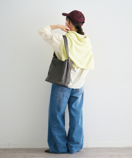 U by SPICK&SPAN（ユーバイスピックアンドスパン）の「ルーズタックバギーデニム（デニムパンツ・レディース・ブルー/サックスブルー・38/36/34）」の8枚目の写真