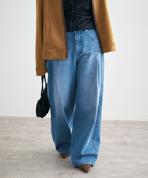 U by SPICK&SPAN（ユーバイスピックアンドスパン）の「ルーズタックバギーデニム（デニムパンツ・レディース・ブルー/サックスブルー・38/36/34）」の13枚目の写真