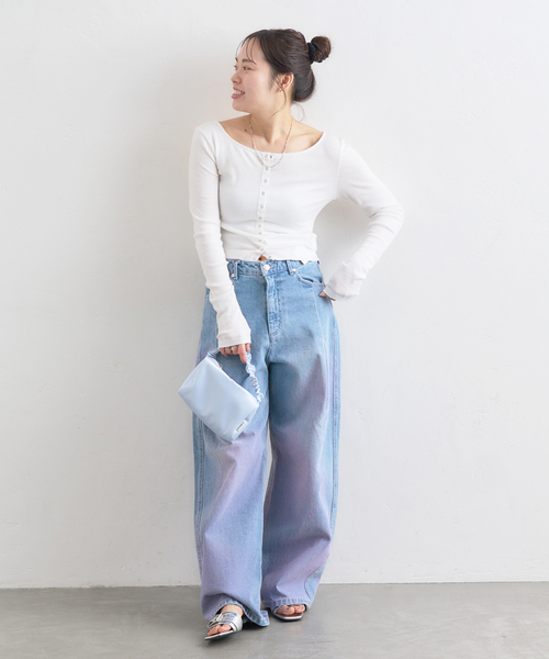 U by SPICK&SPAN（ユーバイスピックアンドスパン）の「ルーズタックバギーデニム（デニムパンツ・レディース・ブルー/サックスブルー・38/36/34）」の17枚目の写真