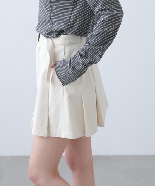 FREE'S MART(フリーズマート)の「◆〈セットアップ対応〉ベルト付きプリーツミニスカート(スカート・レディース・ベージュ/ホワイト・MEDIUM/SMALL)」の14枚目の写真
