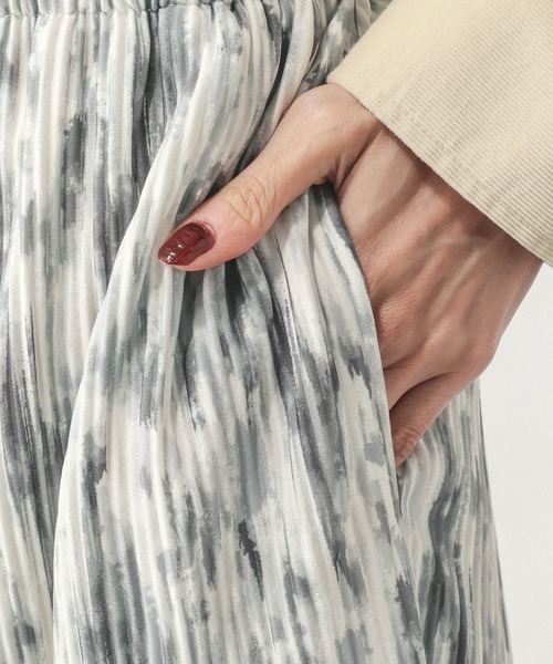 GLOBAL WORK（グローバルワーク）の「セルフカットプリーツパンツ/638599（その他パンツ・レディース・ブラック/ブラウン/オフホワイト/ダークグレー/ミント/ネイビー・LARGE/MEDIUM）」の21枚目の写真