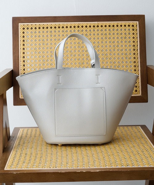 MAISON BREEZE(メゾンブリーズ)の「【MAISON BREEZE】ベリーヌ2WAYショルダー SNBD(ショルダーバッグ・レディース・ブラック/アイボリー/シルバー/モカ・FREE)」の5枚目の写真