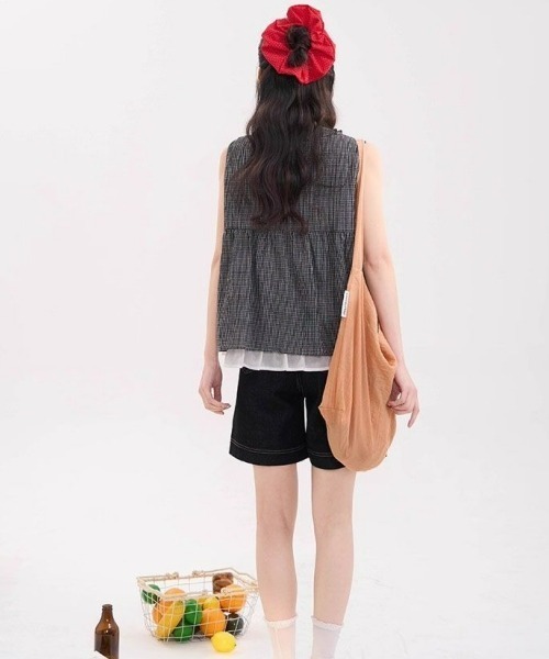 gossip！ロサンゼルス（ゴシップロサンゼルス）の「【Y2Kガーリー】レトロチェック 二枚重ね風 レースフリル ノースリーブベスト風トップス 4色展開（カーディガン/ボレロ・レディース・ブルー/ブラック/イエロー/グリーン・M）」の7枚目の写真