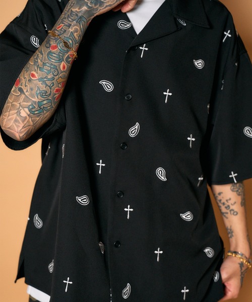 Subciety(サブサエティ)の「All-over embroidered shirt(シャツ/ブラウス・メンズ・ブラック/ホワイト/ブラウン・MEDIUM/SMALL/X-LARGE/LARGE)」の17枚目の写真