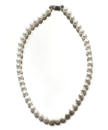 BYBE（ヴァイブ）の「Basic pearl necklace（ネックレス）」