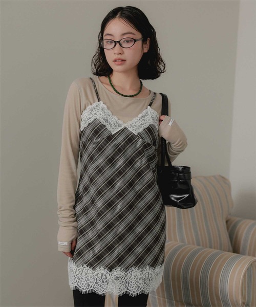 miette(ミエット)の「レース付きキャミソールミニ丈ワンピース(ワンピース・レディース・ブラック/ブラウン/オフホワイト/ネイビー・FREE)」の19枚目の写真