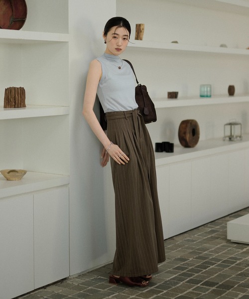 LAULEN(ローレン)の「tuck stripe wide pants /タックストライプワイドパンツ(スラックス・レディース・アイボリー/ブラウン/チャコールグレー・S/M)」の14枚目の写真