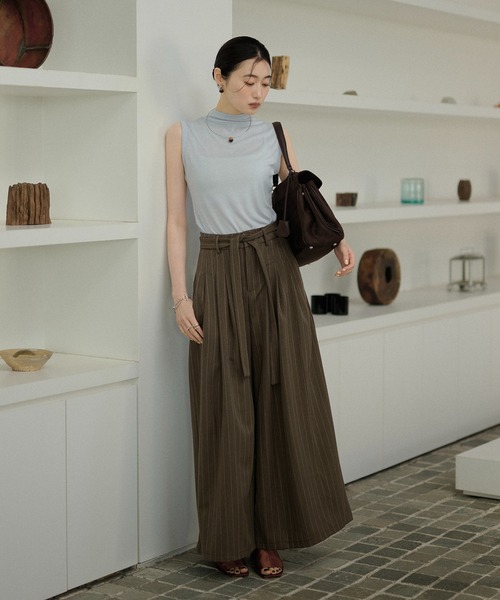 LAULEN(ローレン)の「tuck stripe wide pants /タックストライプワイドパンツ(スラックス・レディース・アイボリー/ブラウン/チャコールグレー・S/M)」の15枚目の写真