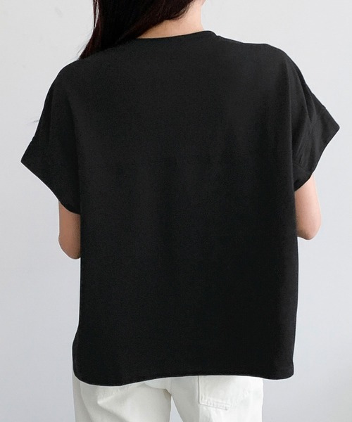 LOWO(ロワ)の「クルーネックラグランスリーブ無地トップス(Tシャツ/カットソー・レディース・ベージュ/カーキ/ブラック・FREE)」の8枚目の写真