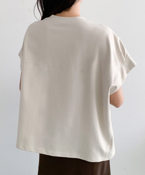 LOWO(ロワ)の「クルーネックラグランスリーブ無地トップス(Tシャツ/カットソー・レディース・ベージュ/カーキ/ブラック・FREE)」の11枚目の写真