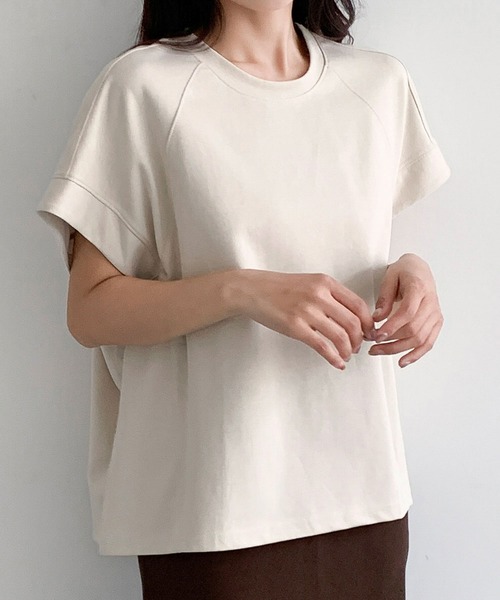 LOWO(ロワ)の「クルーネックラグランスリーブ無地トップス(Tシャツ/カットソー・レディース・ベージュ/カーキ/ブラック・FREE)」の13枚目の写真