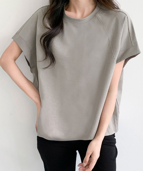 LOWO(ロワ)の「クルーネックラグランスリーブ無地トップス(Tシャツ/カットソー・レディース・ベージュ/カーキ/ブラック・FREE)」の16枚目の写真