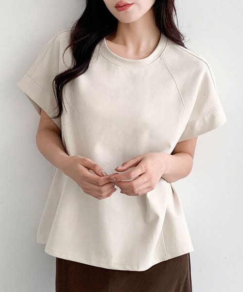 LOWO(ロワ)の「クルーネックラグランスリーブ無地トップス(Tシャツ/カットソー・レディース・ベージュ/カーキ/ブラック・FREE)」の20枚目の写真