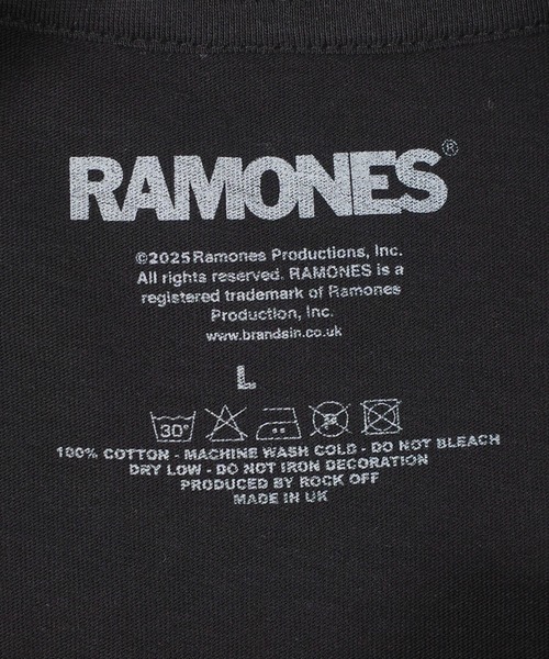 ROCK-OFF(ロックオフ)の「【ROCK-OFF】【3】RAMONES WORLD TOUR T-SHIRTS(Tシャツ/カットソー・メンズ・ブラック・X-LARGE/MEDIUM/LARGE)」の3枚目の写真