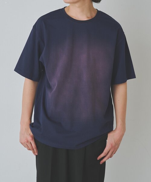 COLONY 2139(コロニートゥーワンスリーナイン)の「フロントスプレーTシャツ(Tシャツ/カットソー・メンズ・ネイビー/レッド/サックスブルー/ブラック・LARGE/MEDIUM)」の3枚目の写真
