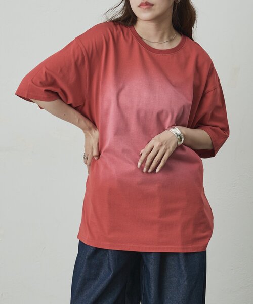 COLONY 2139(コロニートゥーワンスリーナイン)の「フロントスプレーTシャツ(Tシャツ/カットソー・メンズ・ネイビー/レッド/サックスブルー/ブラック・LARGE/MEDIUM)」の1枚目の写真