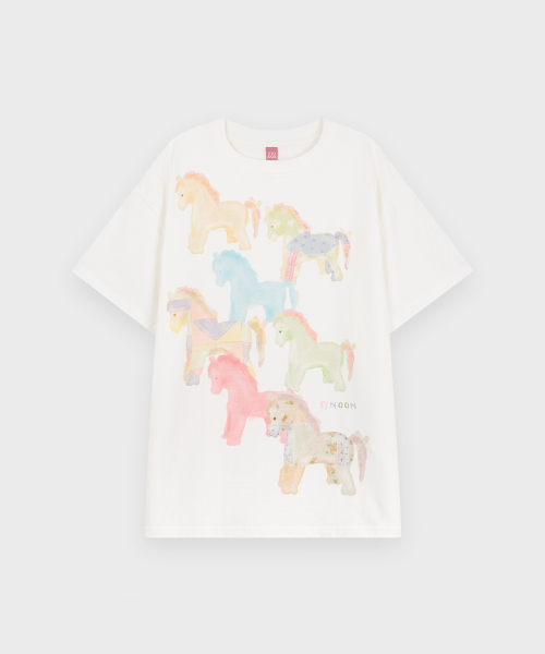 SINOON(シヌーン)の「Tiny Ponies T-Shirt (Ivory)(Tシャツ/カットソー・レディース・アイボリー・FREE)」の4枚目の写真