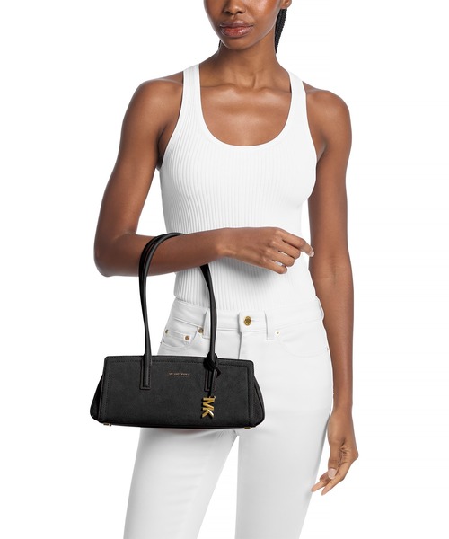 MICHAEL KORS(マイケルコース)の「LAILA スエード ショルダーバッグ スモール(ショルダーバッグ・レディース・ブラック・FREE)」の2枚目の写真