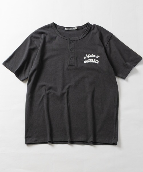 JOHN'S CLOSET(ジョンズクローゼット)の「【31】ドライコットン天竺 ワンポイント刺繍 ヘンリーネックTシャツ 吸水速乾/セットアップ展開有(Tシャツ/カットソー・メンズ・ブラック/チャコールグレー/ホワイト・MEDIUM/LARGE)」の12枚目の写真