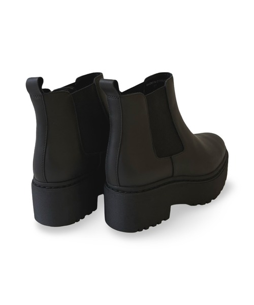 Jeffrey Campbell(ジェフリーキャンベル)の「厚底 サイドゴアショートブーツ(ブーツ・レディース・ブラック・38/37/36)」の4枚目の写真