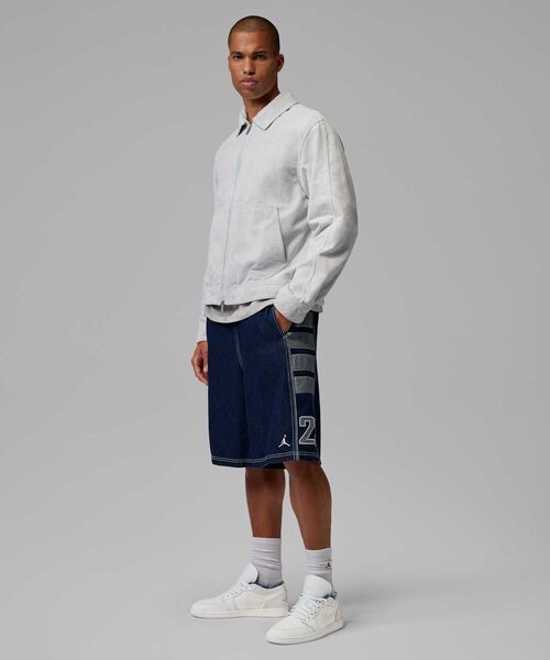 JORDAN BRAND（ジョーダンブランド）の「エア ジョーダン 1 LOW SE メンズシューズ / Air Jordan 1 Low SE Men's Shoes IR7337-121 Summit White（スニーカー・メンズ・アイボリー・30/29/28.5/28/27.5/27/26.5/26/25.5/25/24）」の2枚目の写真
