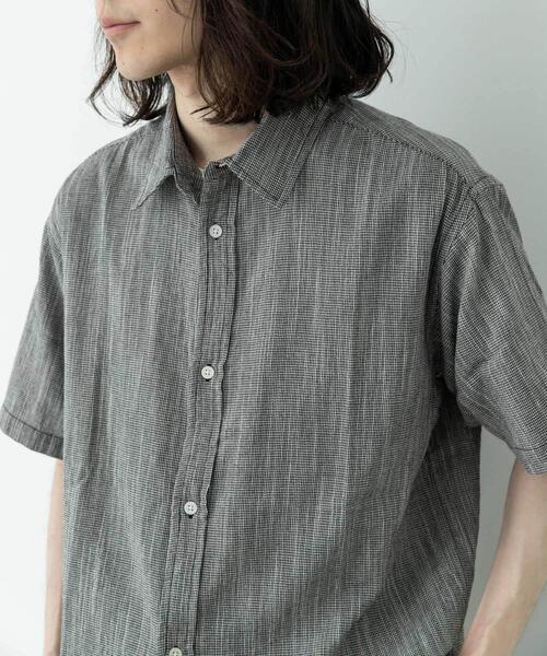 URBAN RESEARCH Sonny Label（アーバンリサーチサニーレーベル）の「ミニ千鳥格子コンパクトシャツ（シャツ/ブラウス・メンズ・レッド/ブラック/ネイビー・MEDIUM/LARGE）」の9枚目の写真