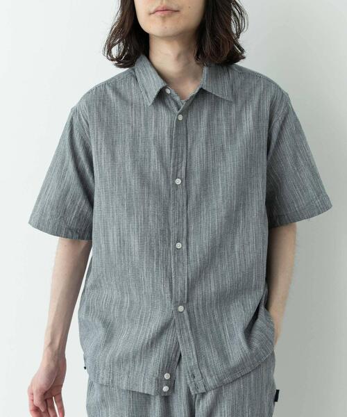 URBAN RESEARCH Sonny Label（アーバンリサーチサニーレーベル）の「ミニ千鳥格子コンパクトシャツ（シャツ/ブラウス・メンズ・レッド/ブラック/ネイビー・MEDIUM/LARGE）」の20枚目の写真