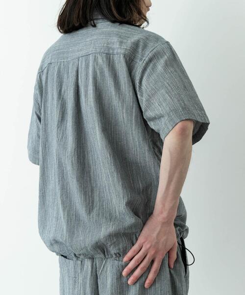 URBAN RESEARCH Sonny Label（アーバンリサーチサニーレーベル）の「ミニ千鳥格子コンパクトシャツ（シャツ/ブラウス・メンズ・レッド/ブラック/ネイビー・MEDIUM/LARGE）」の21枚目の写真