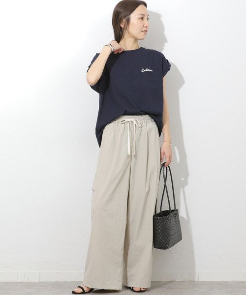 JOURNAL STANDARD relume(ジャーナルスタンダード レリューム)の「《追加》刺繍ロゴフレンチTEE(Tシャツ/カットソー・レディース・ネイビー/ブラウン/ホワイト・FREE)」の8枚目の写真