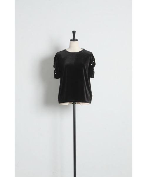 tocco closet(トッコ クローゼット)の「【ZOZO限定】スリーブパール装飾ベロアトップス(Tシャツ/カットソー・レディース・ブラウン/アイボリー/ブラック・M)」の10枚目の写真