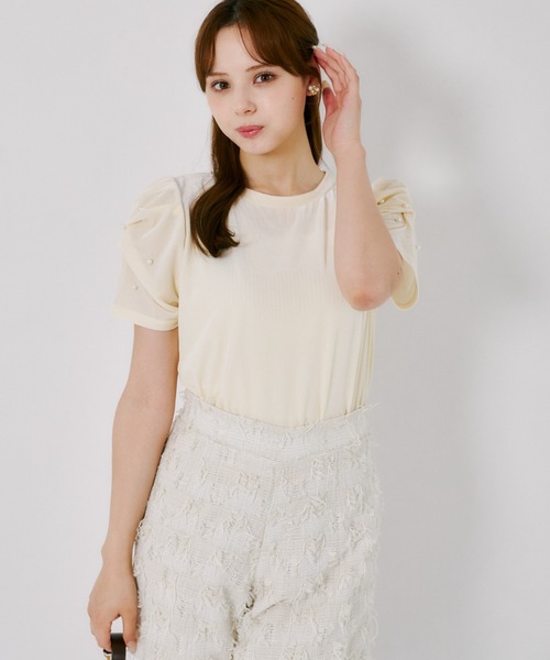 tocco closet(トッコ クローゼット)の「【ZOZO限定】スリーブパール装飾ベロアトップス(Tシャツ/カットソー・レディース・ブラウン/アイボリー/ブラック・M)」の19枚目の写真