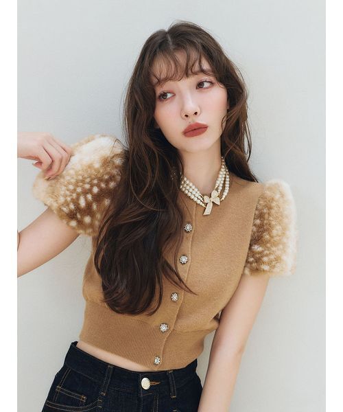 LILY BROWN（リリーブラウン）の「[L.B CANDY STOCK] ファースリーブカーディガン（カーディガン/ボレロ・レディース・ベージュ/ブラック/ホワイト・F）」の7枚目の写真