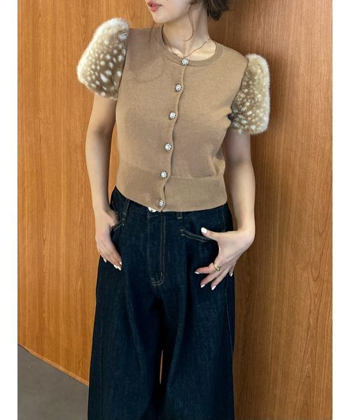 LILY BROWN（リリーブラウン）の「[L.B CANDY STOCK] ファースリーブカーディガン（カーディガン/ボレロ・レディース・ベージュ/ブラック/ホワイト・F）」の22枚目の写真