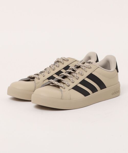 adidas(アディダス)の「《adidas》GRANDCOURTBASE3.0U(スニーカー・メンズ・ブラウン系その他/ホワイト系その他/ホワイト系その他2/ブラウン系その他2・27.5cm/26.0cm/26.5cm/27.0cm/23.0cm/23.5cm/24.0cm/24.5cm/25.0cm/25.5cm/28.0cm/22.5cm)」の3枚目の写真