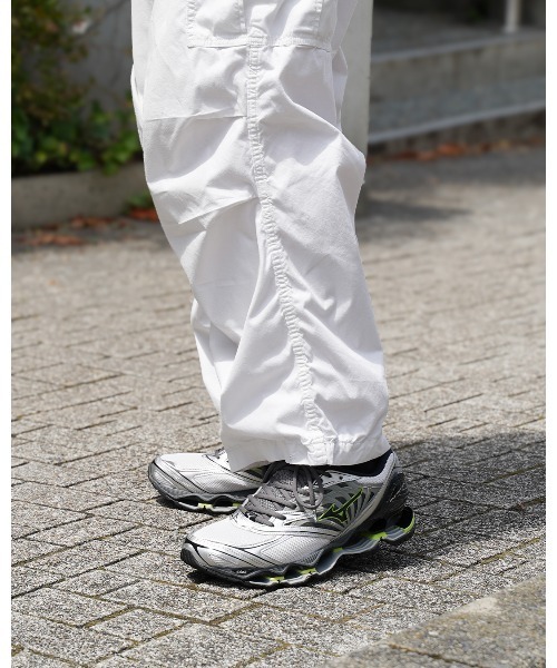 MIZUNO(ミズノ )の「MIZUNO WAVE PROPHECY LS -KICKS LAB. EXCLUSIVE- / ミズノ ウエーブ プロフェシー LS / D1GA333711(スニーカー・メンズ・グレー・27.5cm/28cm/28.5cm/29cm/25cm/25.5cm/26cm/26.5cm/27cm)」の6枚目の写真