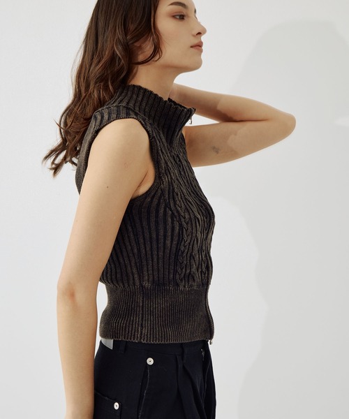 CONZ(コンズ)の「sleeveless zip knit tops(ニット/セーター・レディース・カーキ/ブラック・FREE)」の4枚目の写真