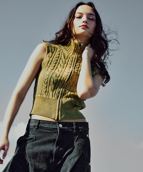 CONZ(コンズ)の「sleeveless zip knit tops(ニット/セーター・レディース・カーキ/ブラック・FREE)」の10枚目の写真